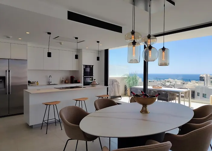 Higueron5821 * Фуэнхирола